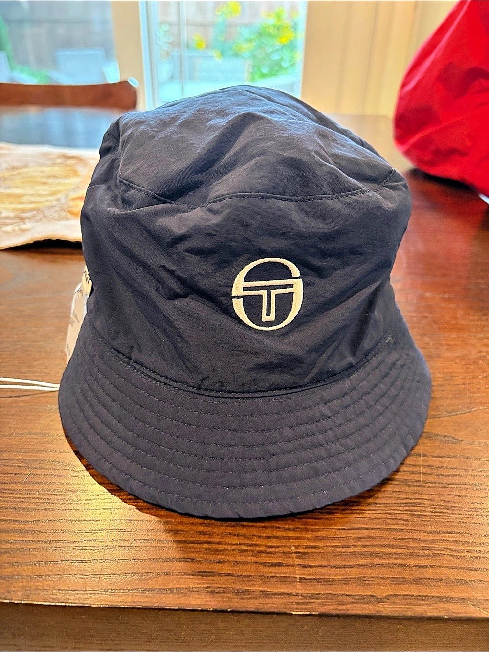 Sergio Tacchini Viva Reversible Bucket Hat White & Navy blue L/XL